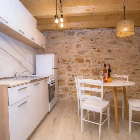 Country Primosten Apartment *