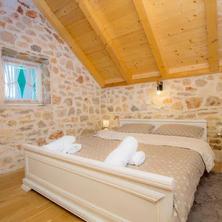 Country Primosten * Krusevo (Sibenik-Knin)