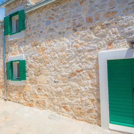 Apartment Country Primosten *